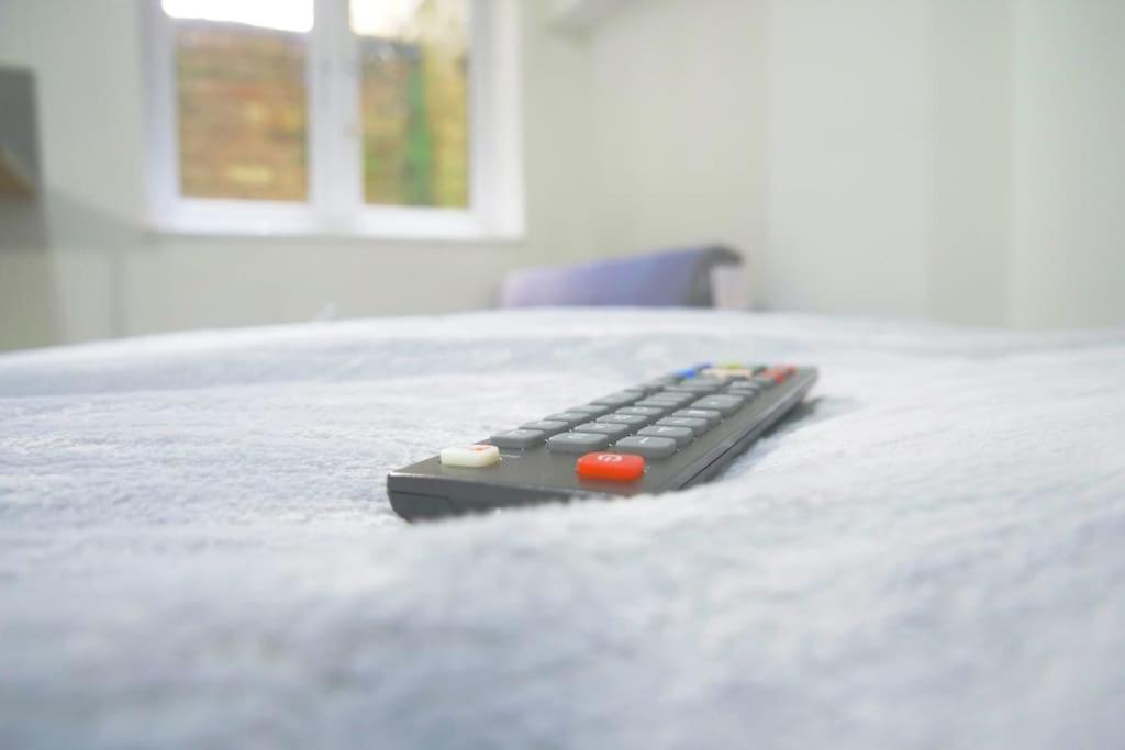 Discover Your Cozy Haven A Perfect Studio Getaway Лемингтън Спа Екстериор снимка